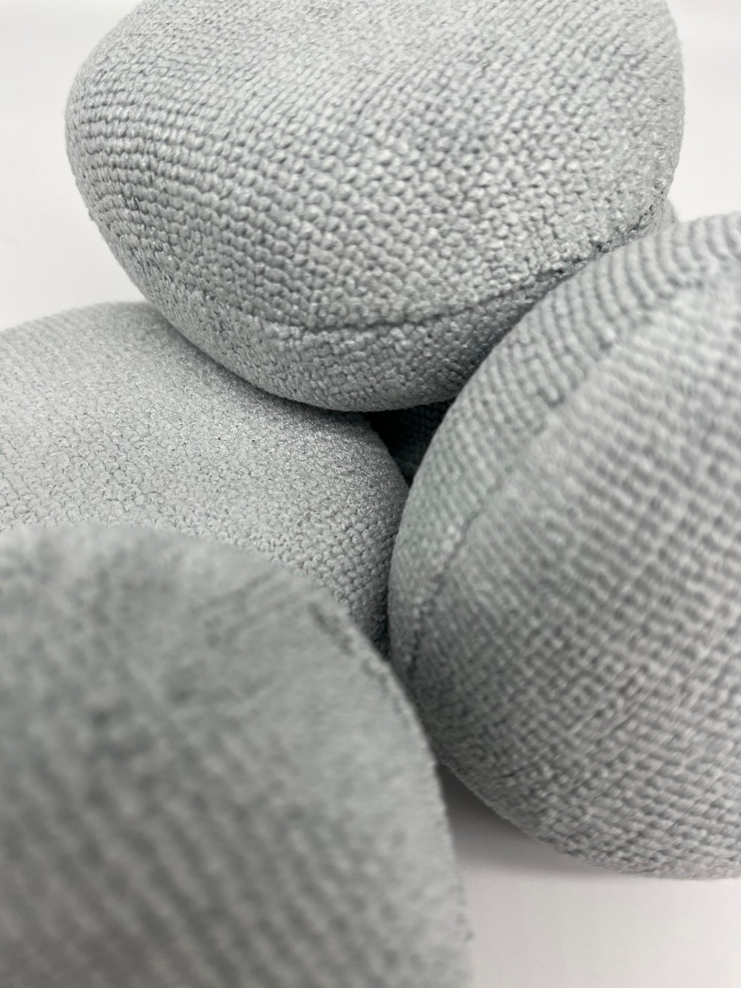 Pearl Puck Applicator